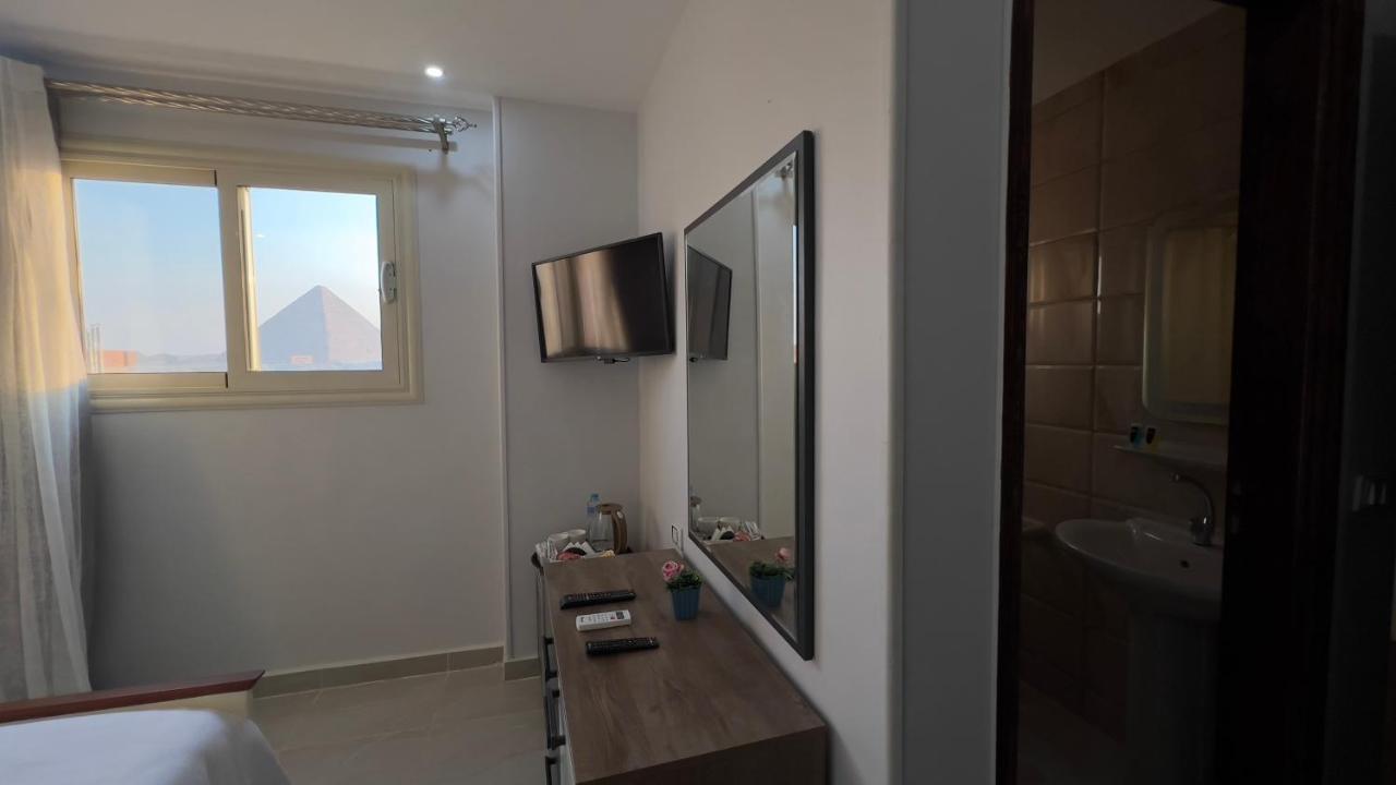 Nazlat as Sammān Pyramids Tower View Inn מראה חיצוני תמונה