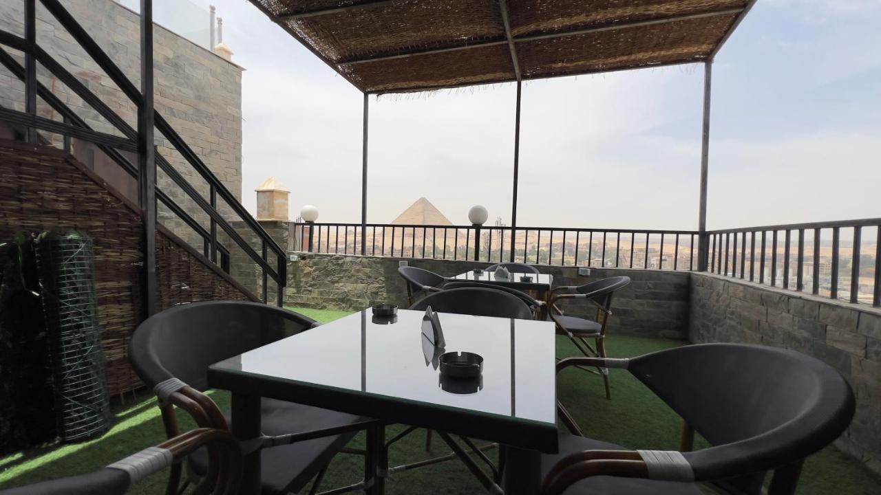 Nazlat as Sammān Pyramids Tower View Inn מראה חיצוני תמונה